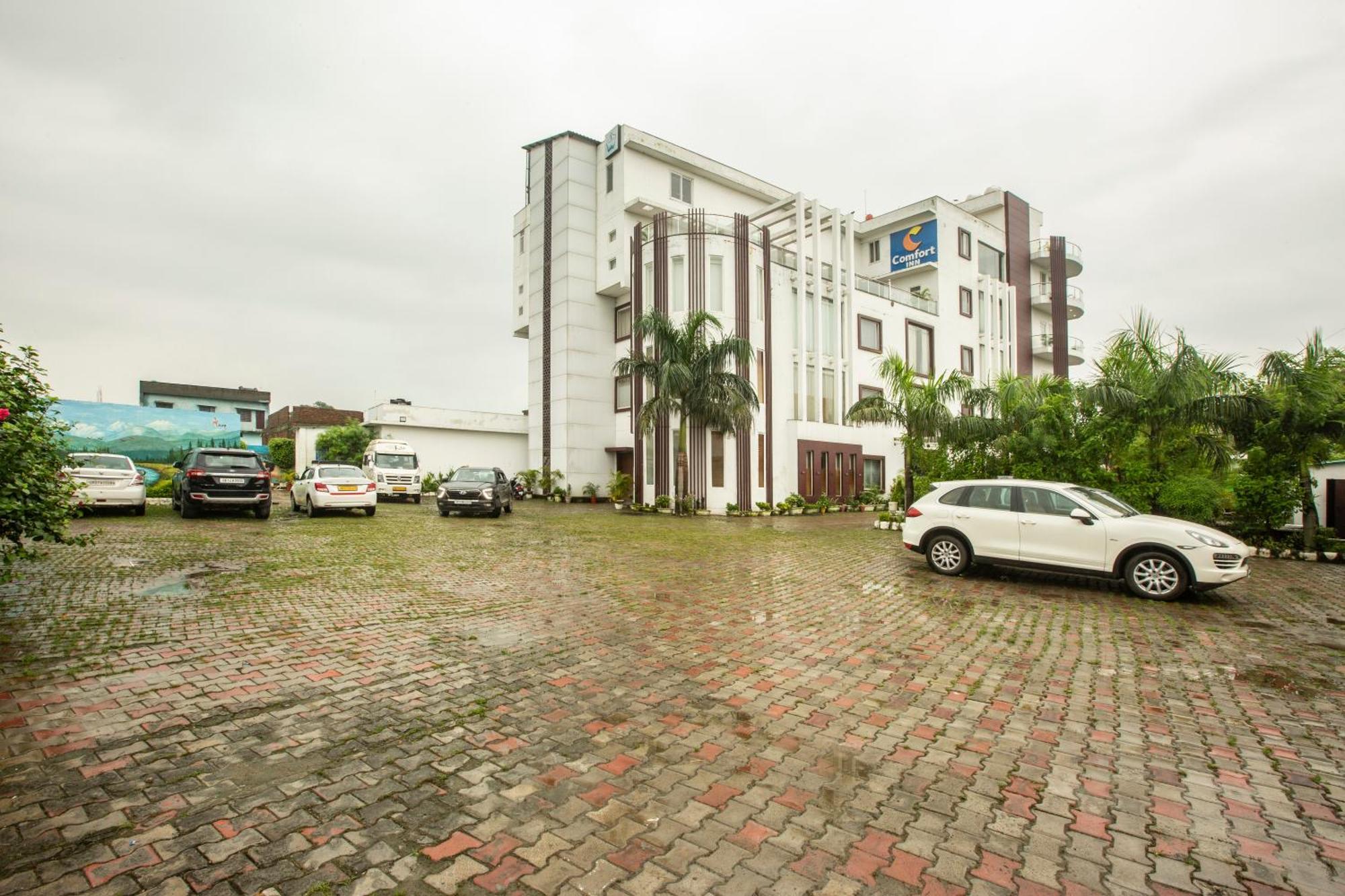 Comfort Inn Rishikesh Ngoại thất bức ảnh